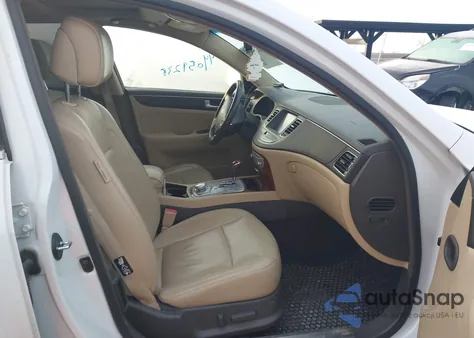 2013 Hyundai Genesis 3.8 z USA, uszkodzony, nr VIN KMHGC4DD8DU235847